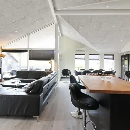 Vakantiehuis Aldina - 1-5km From The Sea By Interhome *